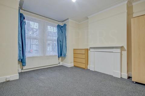 3 bedroom terraced house for sale, Yewfield Road, London, NW10