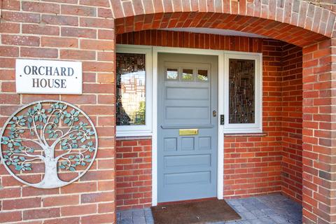 undefined, Newnham Road, Hampshire RG27