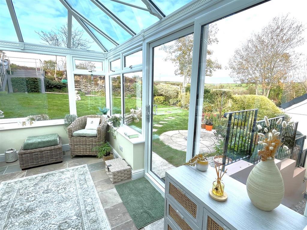 Conservatory 2.JPG