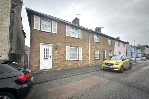 2 bedroom end of terrace house for sale, Bulwark Road, Deal, CT14