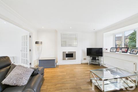 4 bedroom detached house for sale, The Saltings, Benfleet, SS7