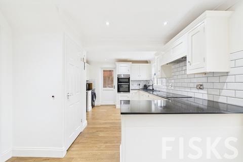 4 bedroom detached house for sale, The Saltings, Benfleet, SS7