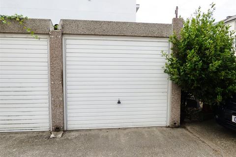 undefined, South Terrace, West Sussex BN17