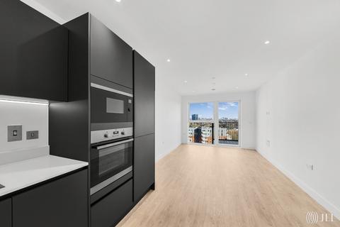 1 bedroom flat to rent, Jargonelle House, Pavana Square Brentford TW8