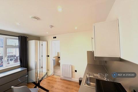 undefined, Grasmere Avenue, London, W3