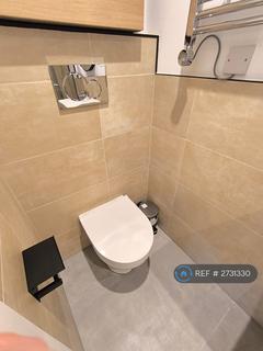 Studio to rent, Grasmere Avenue, London, W3