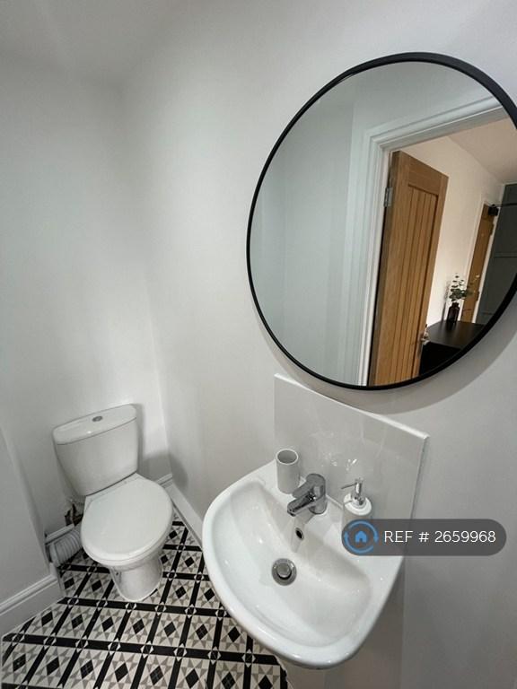 Room 2 En-Suite