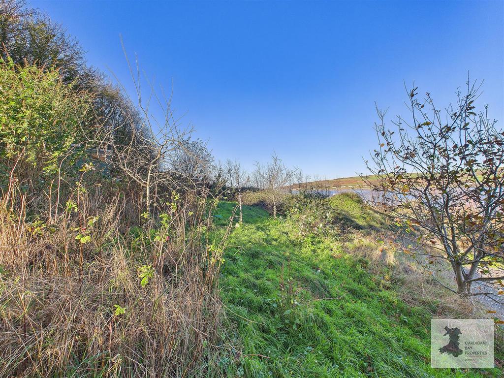 Optional Garden available by separate negotiation