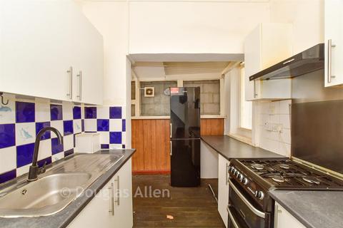 3 bedroom terraced house for sale, Halley Road, London E12