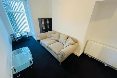 2 bedroom apartment to rent, Demesne Road, Whalley Range, Manchester