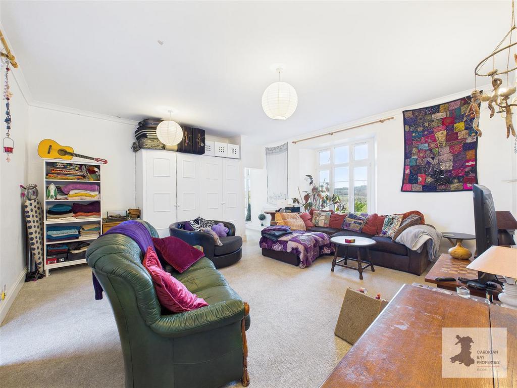 First floor lounge