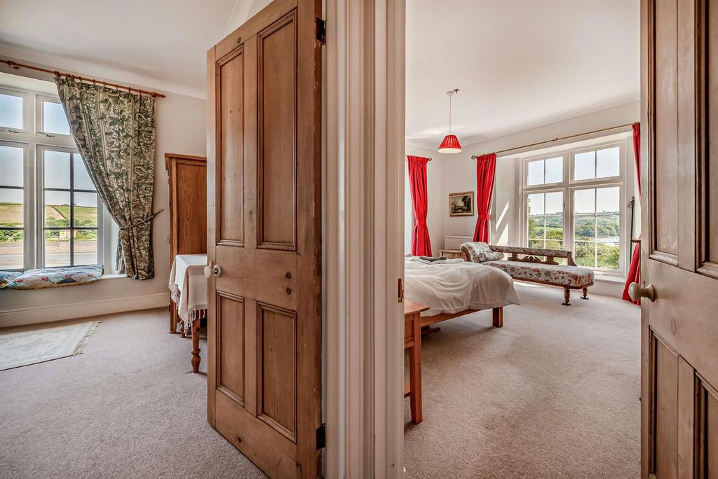 Landing to bedrooms