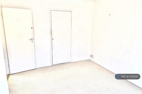 3 bedroom maisonette to rent, Batemans Road, Brighton, BN2