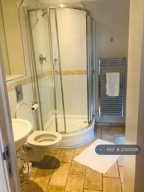 Ensuite Bathroom