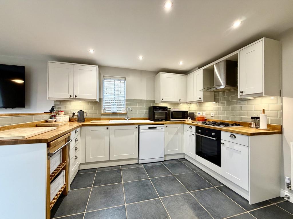 Kitchen 2