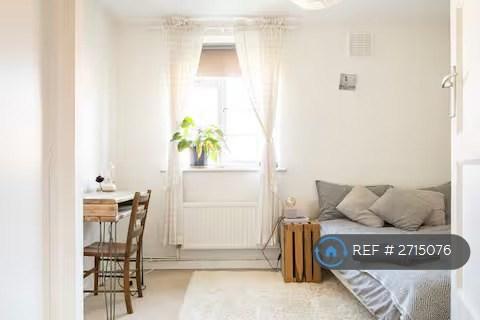 undefined, Frampton Park Road, London, E9