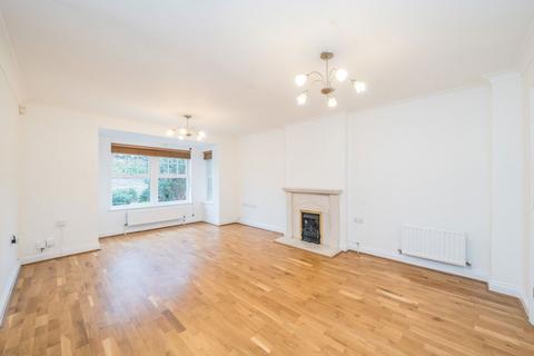 4 bedroom semi-detached house for sale, Sandringham Mews, Hampton TW12