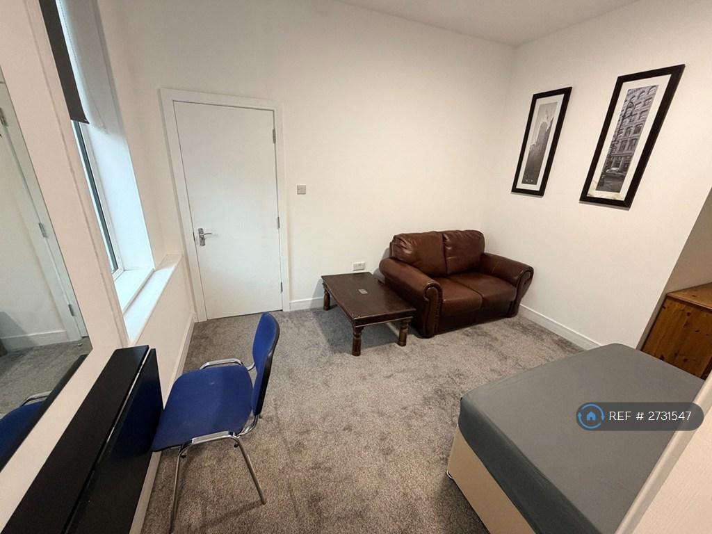 £595