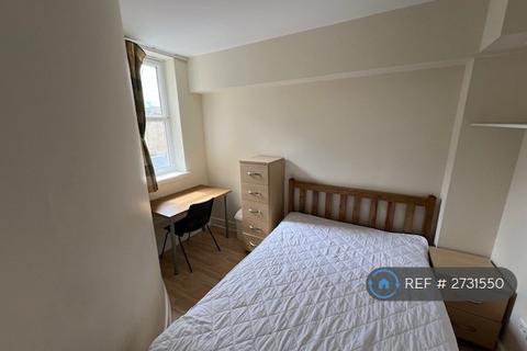 undefined, Nicolson Street, Edinburgh, EH8