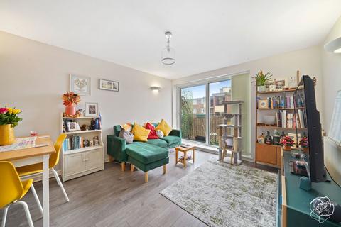 2 bedroom apartment to rent, 12 Flint Close, London E15