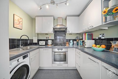 2 bedroom apartment to rent, 12 Flint Close, London E15