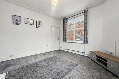 3 bedroom terraced house to rent, Derby Road, Stapleford, Nottingham, NG9 7AZ