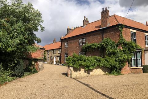 undefined, Sturton DN20