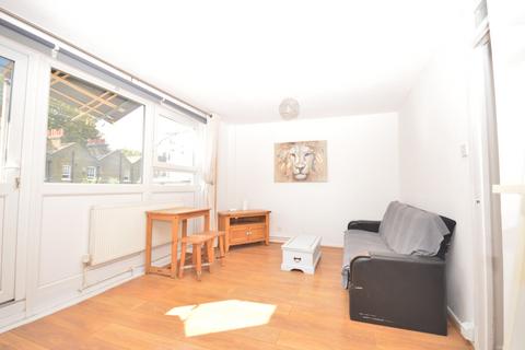 3 bedroom maisonette to rent, Lipton Road, Tower Hamlets, E1 0LJ