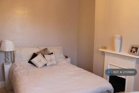 undefined, Lakehall Road, Thornton Heath, CR7