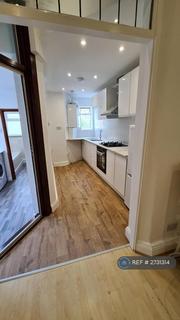 2 bedroom flat to rent, London, London, N13