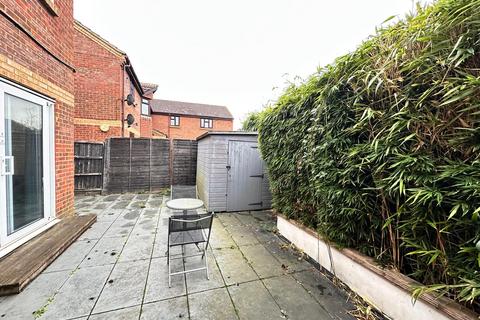 undefined, Slough SL1