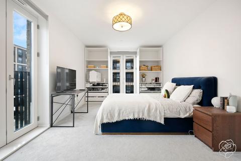 3 bedroom apartment for sale, 11 Madison Way, London E20