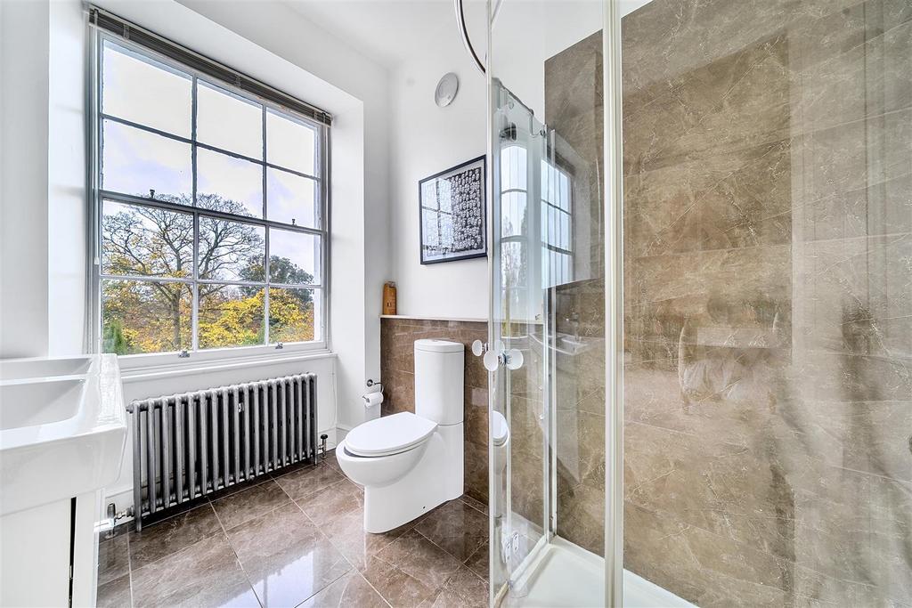 Ensuite