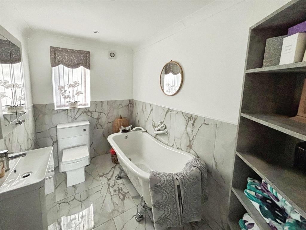 Bathroom/Wc