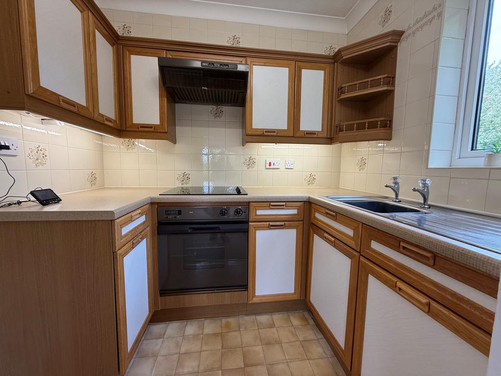 Kitchen T202509031250.jpg