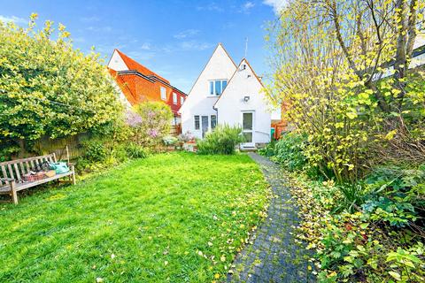3 bedroom detached house for sale, Livesay Crescent, Worthing, BN14