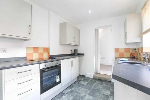 undefined, High Street, Burton Latimer