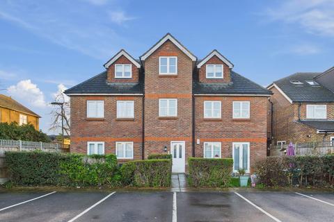 2 bedroom apartment for sale, Warren Road, Ashford, Surrey, TW15