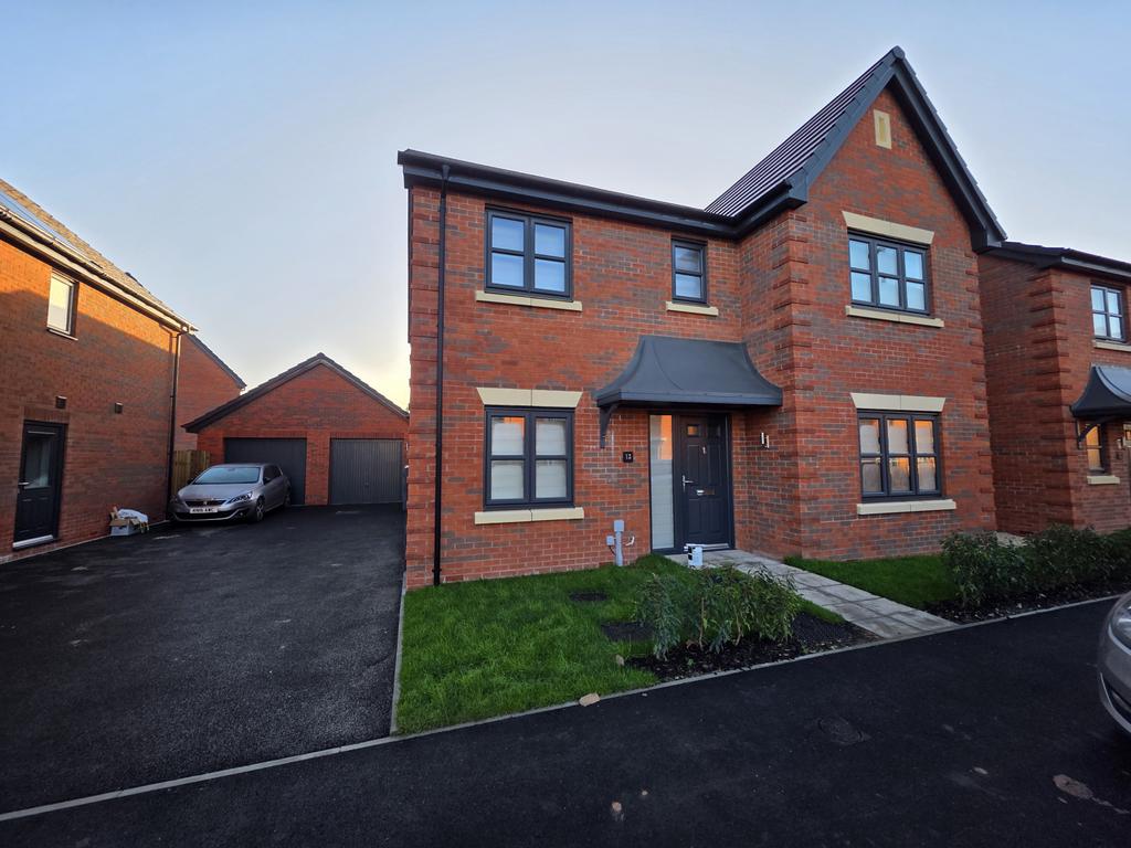4 Bedroom Detached House