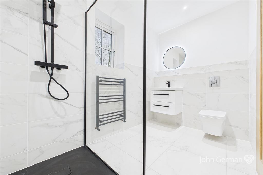 CAM05448 G0-PR0090-STILL012.jpg