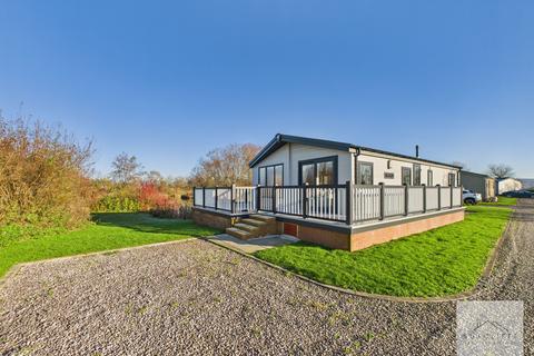 2 bedroom lodge for sale, Cockerham, LA2