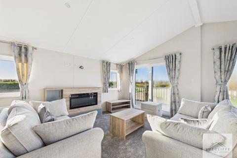 2 bedroom lodge for sale, Cockerham, LA2