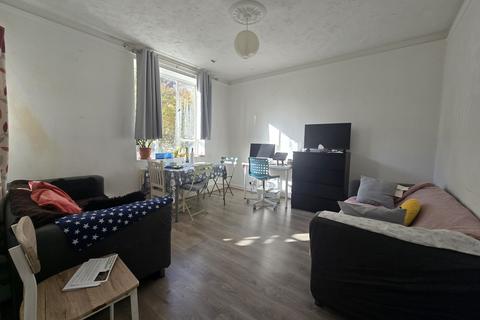 2 bedroom apartment to rent, Iron Mill Road, London SW18