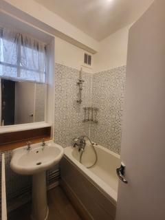 2 bedroom apartment to rent, Iron Mill Road, London SW18