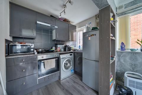 undefined, Woodside Road, Portswood, Southampton, Hampshire, SO17