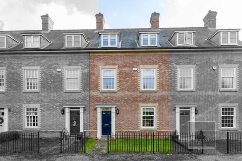 3 bedroom townhouse for sale, Clemments Road, Woodbridge IP12