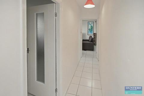 2 bedroom flat for sale, Ruth House, Otley Road Bradford, BD3 0DB