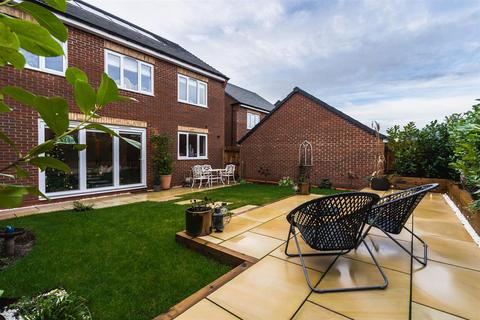 4 bedroom detached house for sale, Tinker Street, Chesterfield, Derbyshire, S43 1