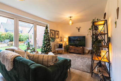 4 bedroom detached house for sale, Tinker Street, Chesterfield, Derbyshire, S43 1