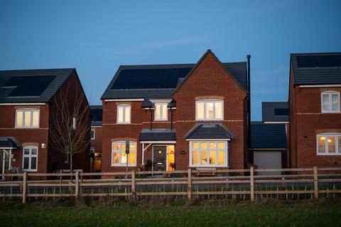 4 bedroom detached house for sale, Tinker Street, Chesterfield, Derbyshire, S43 1
